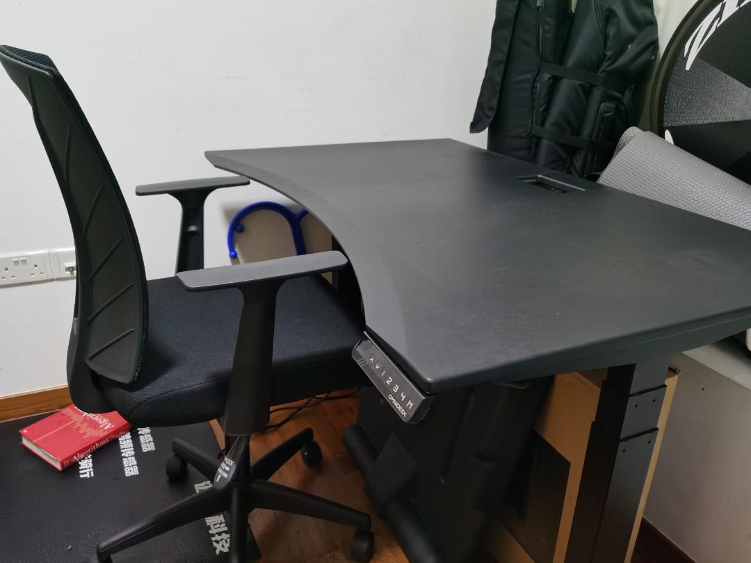 Omnidesk Pro Size Small Furniture Tables Chairs On Carousell