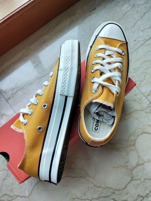 Original Converse Chuck Taylor Women s Fashion Footwear Sneakers on Carousell