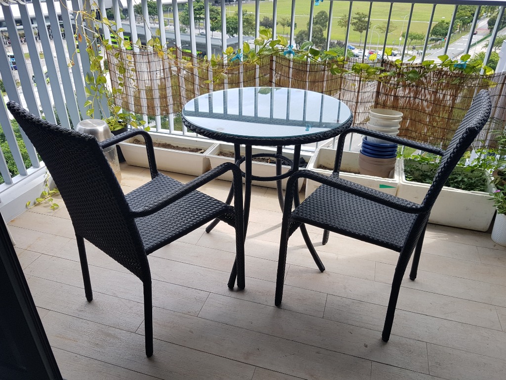 Table for balcony and chairs shop