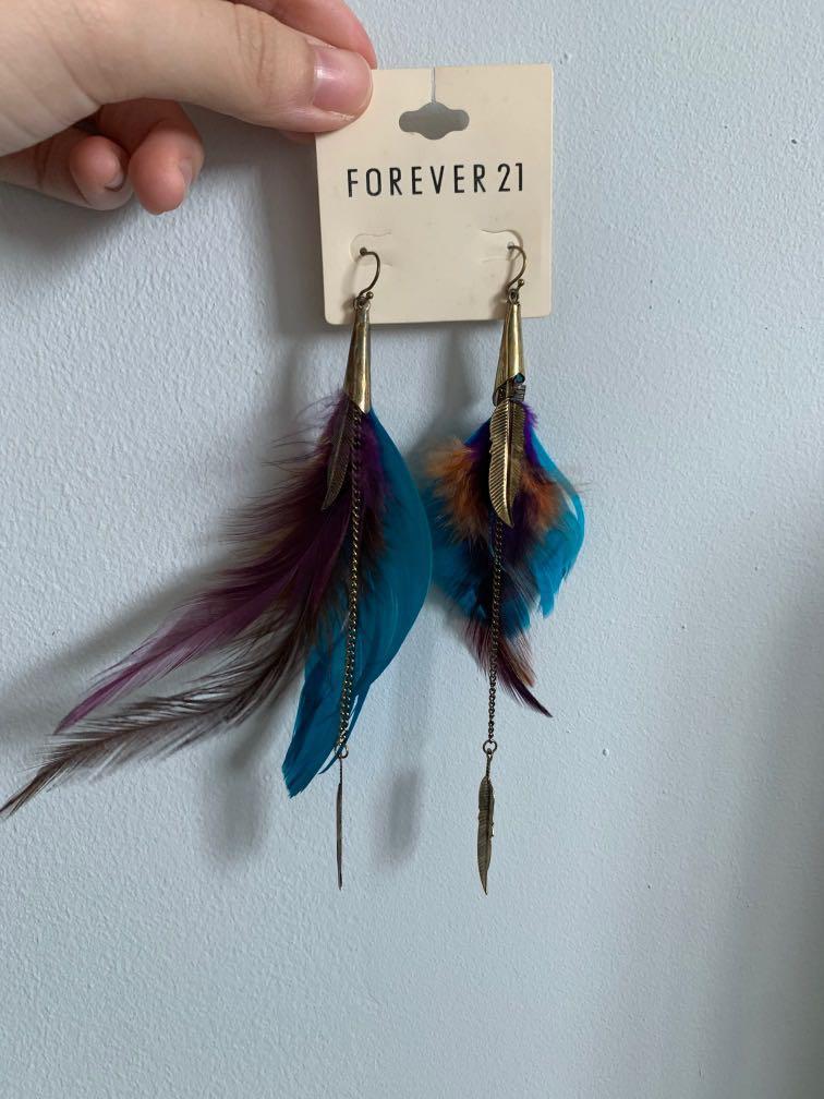 Forever 21 peacock feather earrings 