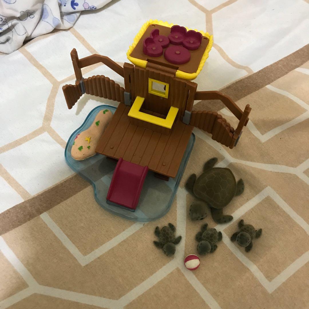 POLY POCKET (pet in my pocket) (Category: Designer & Blind Box Toys) located in Zamboanga. Submitted by shopc143 (Listing ID 1028888103, Image 1). Description: .