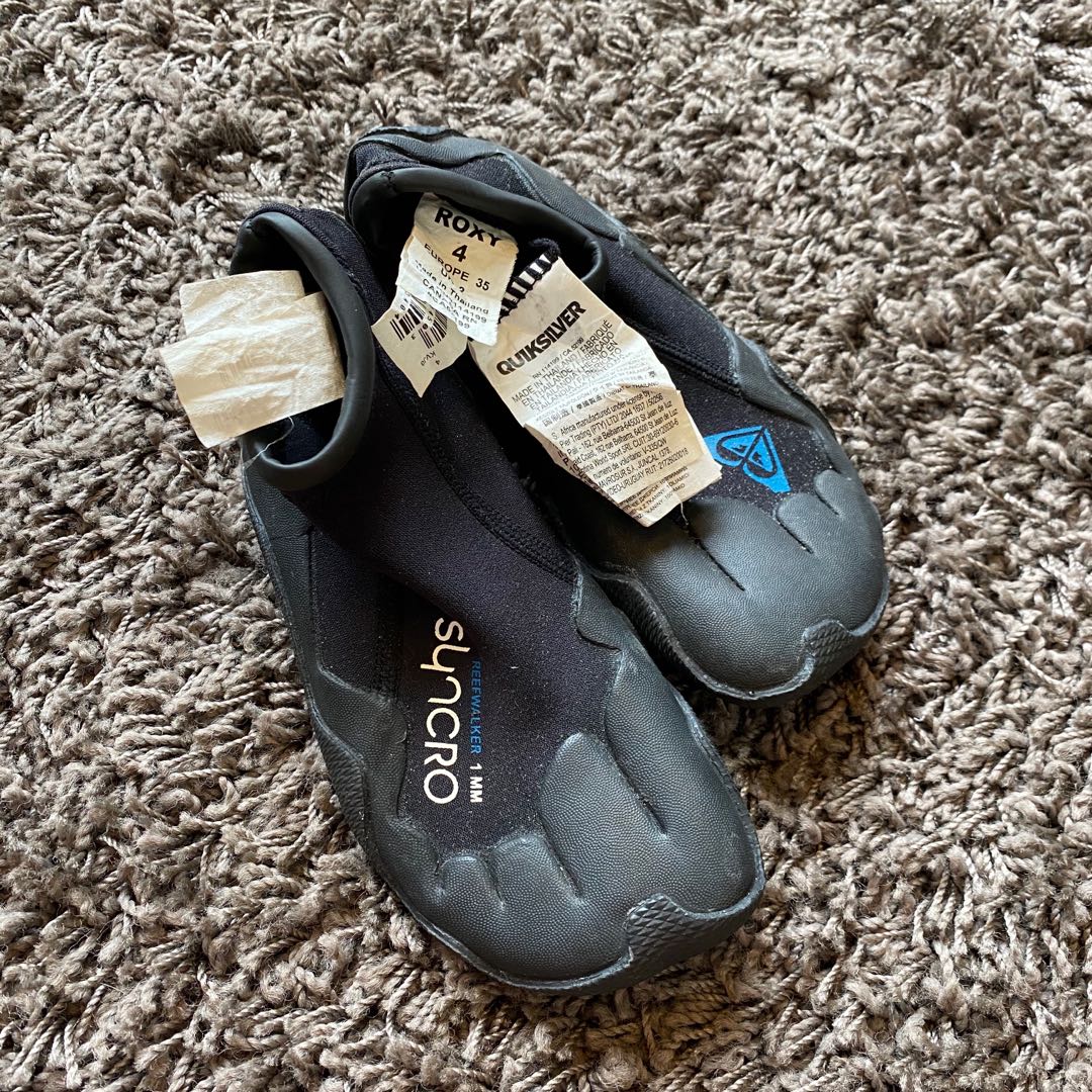 roxy reef shoes