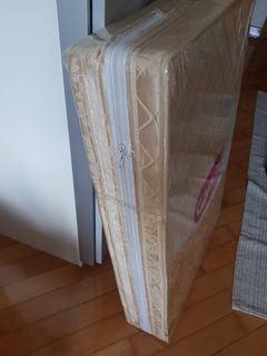 （分類：）位於 。 由 tribr 提交（商品編號 1028733895，圖片 1）。簡介： 。