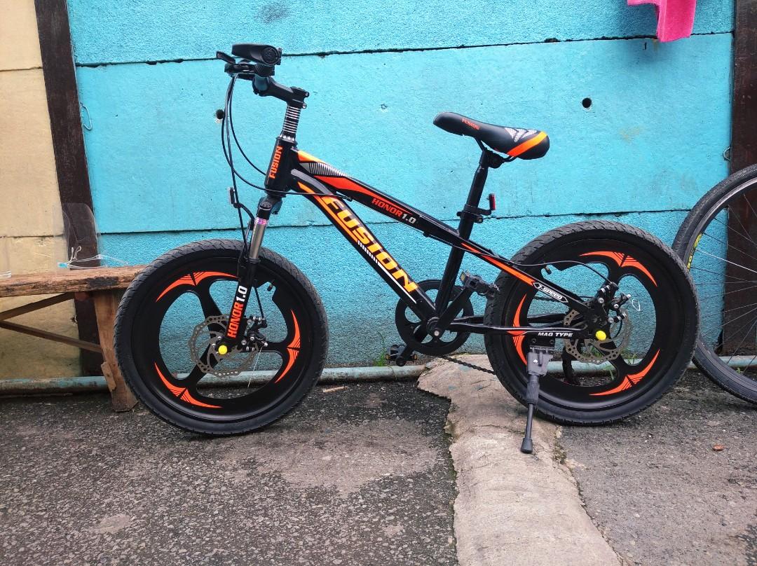 bicycle 2 hand