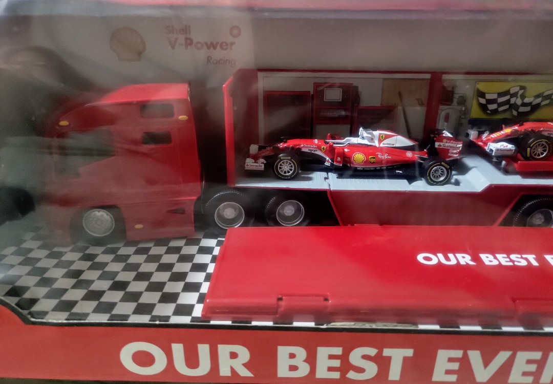 bburago ferrari truck