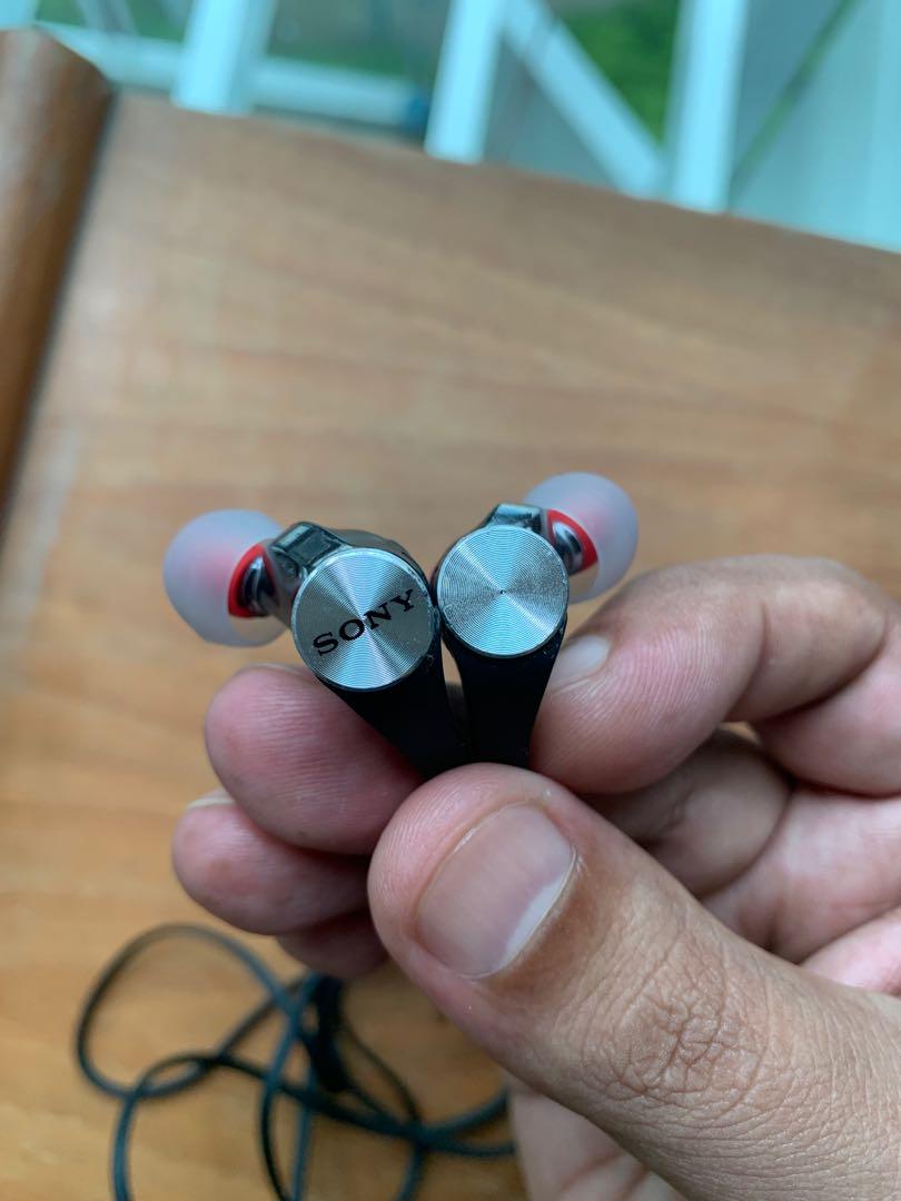 Sony mdr xb 90 ex deals