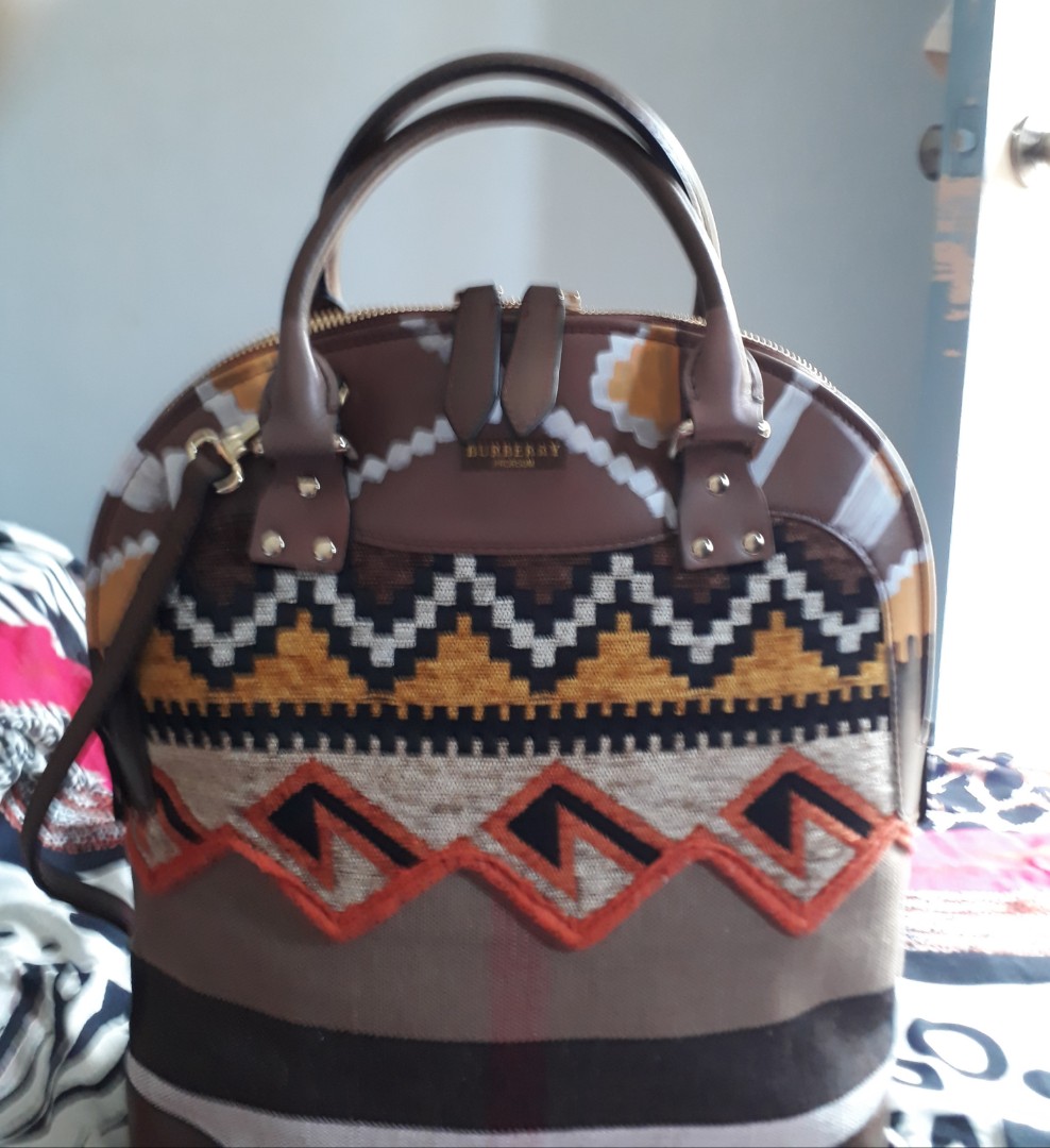 SUPER REDUCED PRICE PRELOVED BURBERRY PRORSUM HANDPAINTED BAG Women s Fashion Bags Wallets Purses Pouches on Carousell