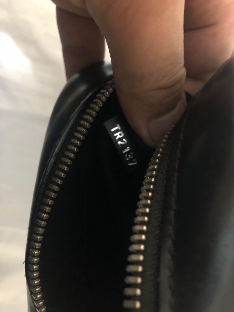 Louis Vuitton Black Epi Leather X Supreme Danube Bag at 1stDibs