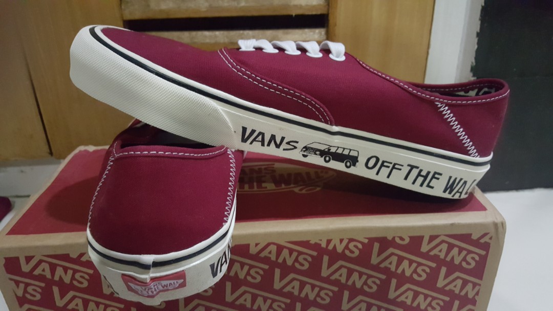 vans university mall