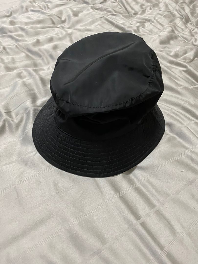 Zara Bucket Hat, Men's Fashion, Accessories, Caps & Hats on Carousell