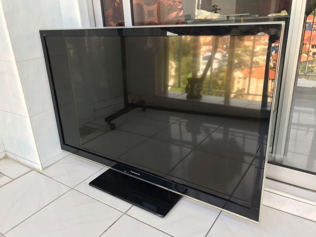 42 Inch Panasonic Smart Tv Electronics Tvs Entertainment Systems On Carousell