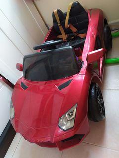 小朋友電動車
