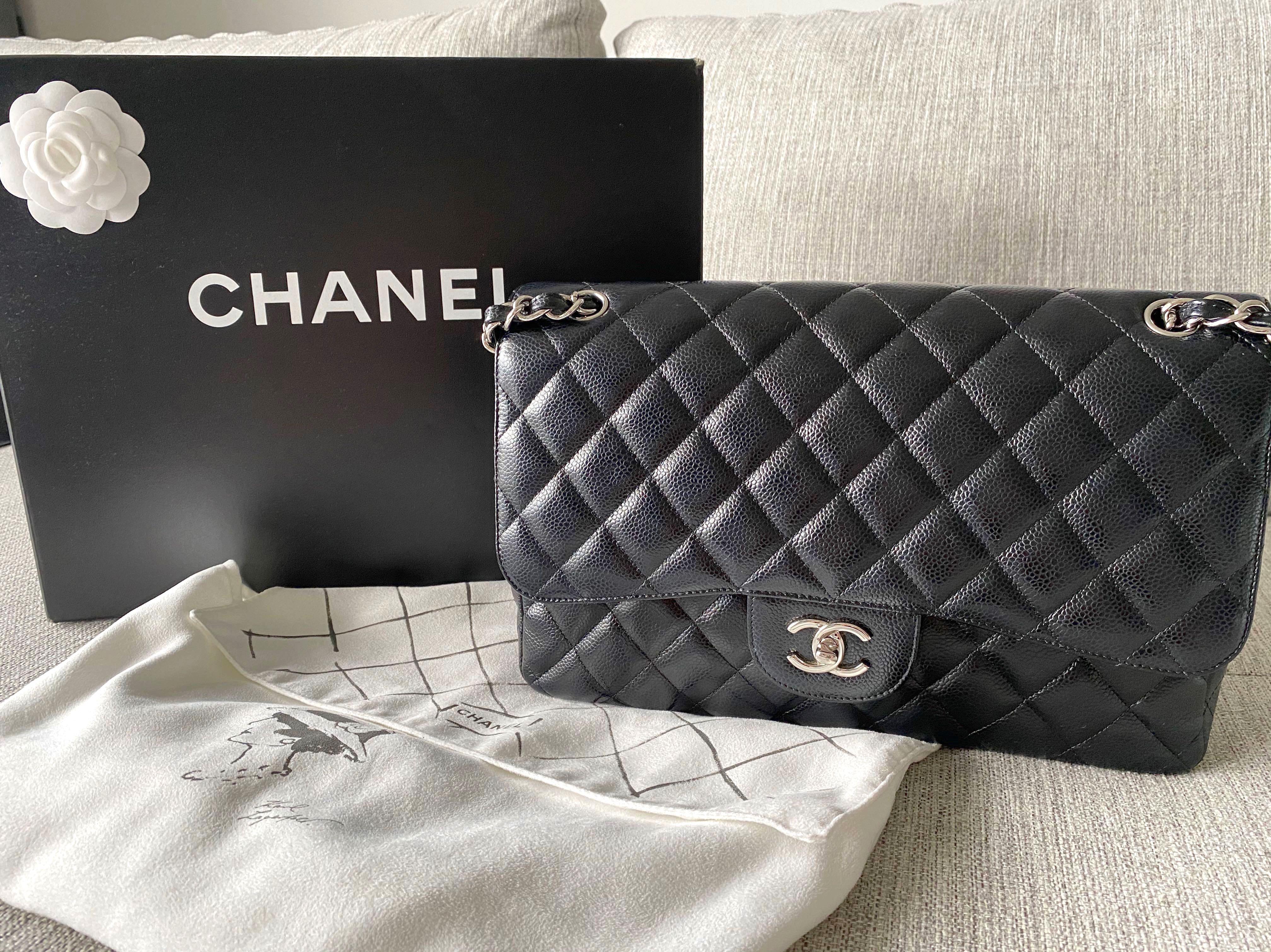 Large classic handbag Grained calfskin  goldtone metal black  Fashion   CHANEL