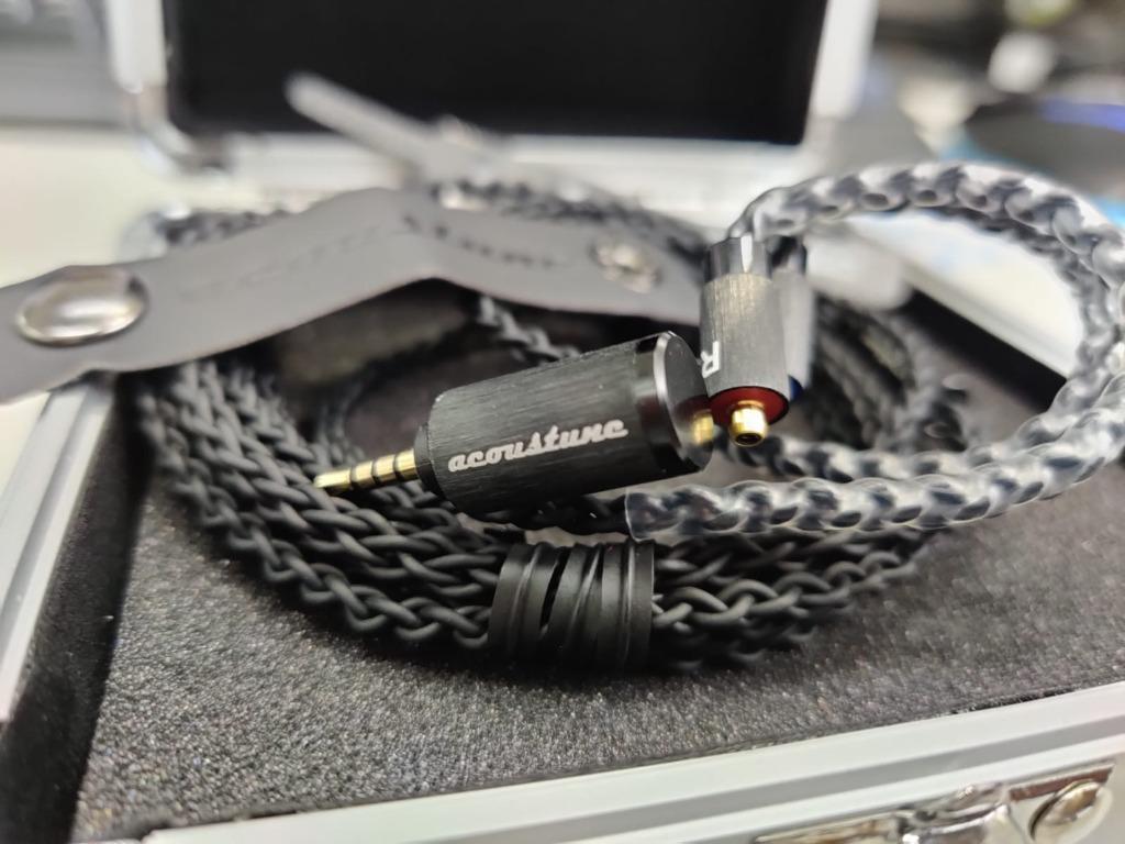 Acoustune HS1697TI ARC52付き Acoustune HS1697TI レビュー「シングルダイナミックを採用した