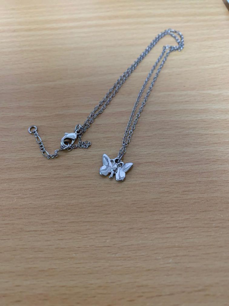 Brandy melville butterfly necklace hot sale