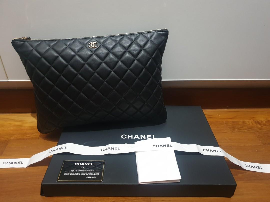 chanel large pouch