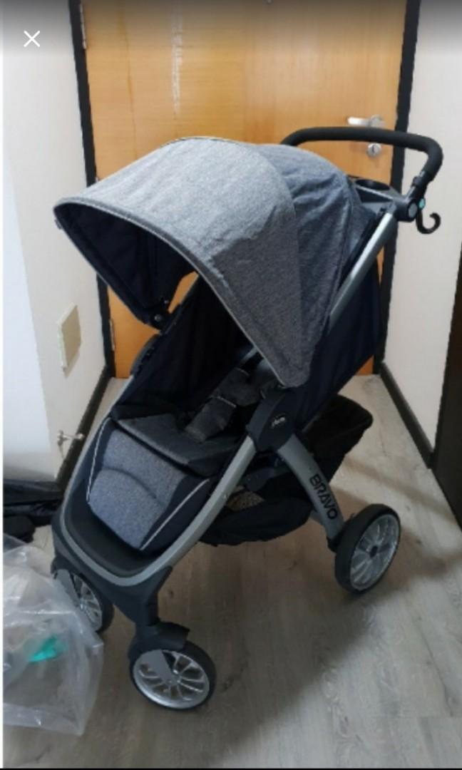Chicco Bravo Stroller and Car seat Babies Kids Going Out Car