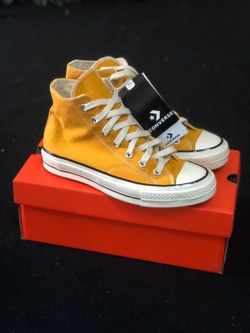 converse kuning mustard