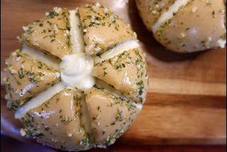 Cream Cheese Garlic Bread