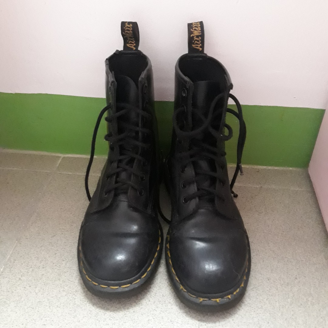 Doc Martens - with signs of wear, Women 