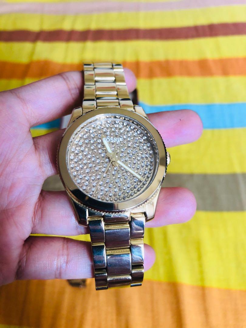 Fossil watch clearance with diamond face