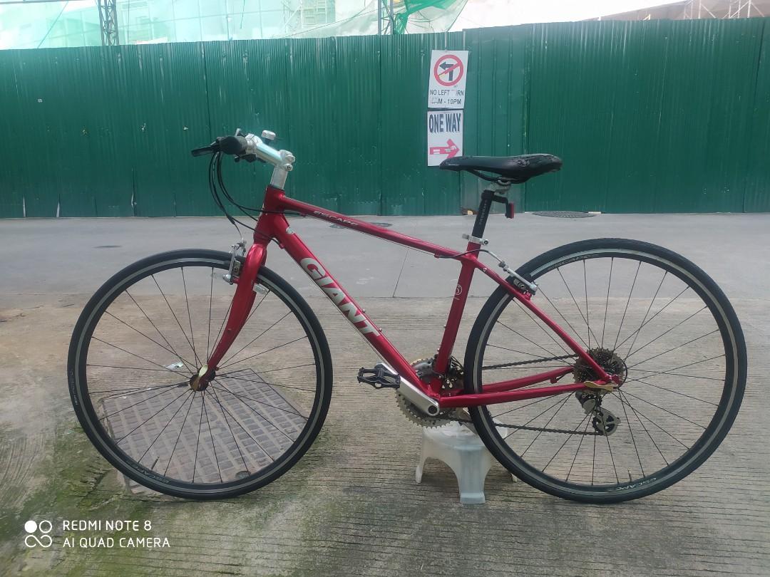 Giant Escape R3, Sports Equipment, Bicycles & Parts, Bicycles on 