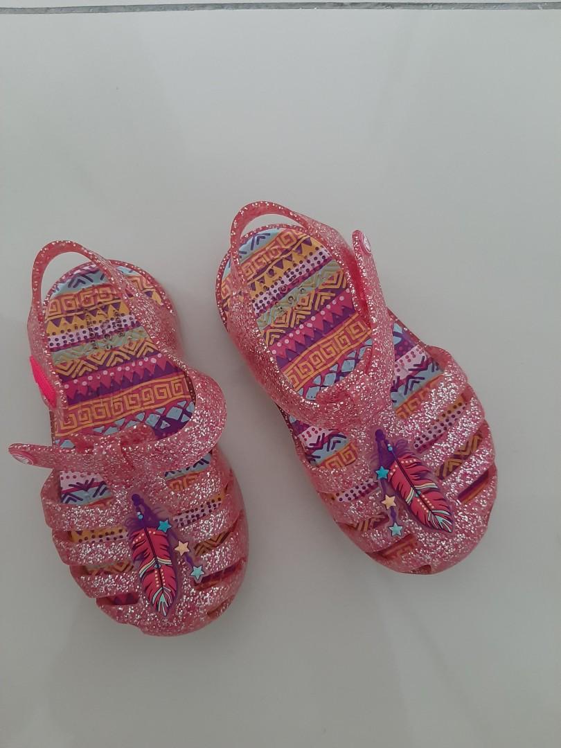 girls jelly shoes size 1