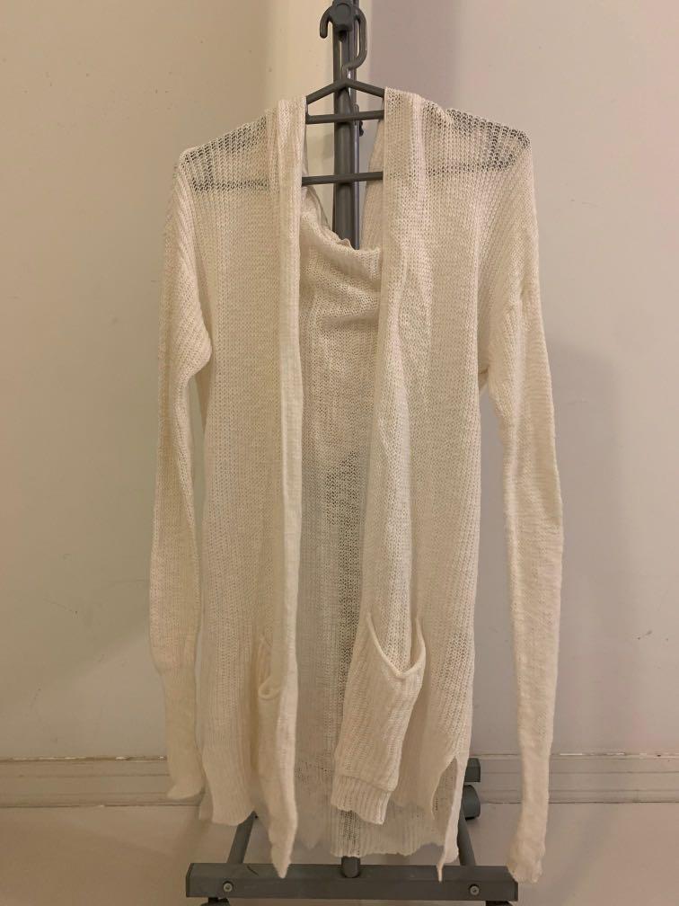 hollister cream cardigan