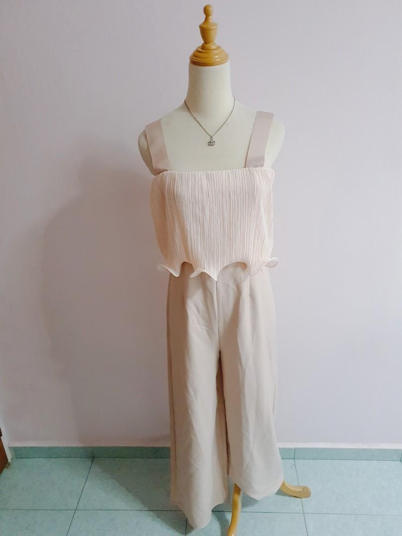 peach colour jumpsuit