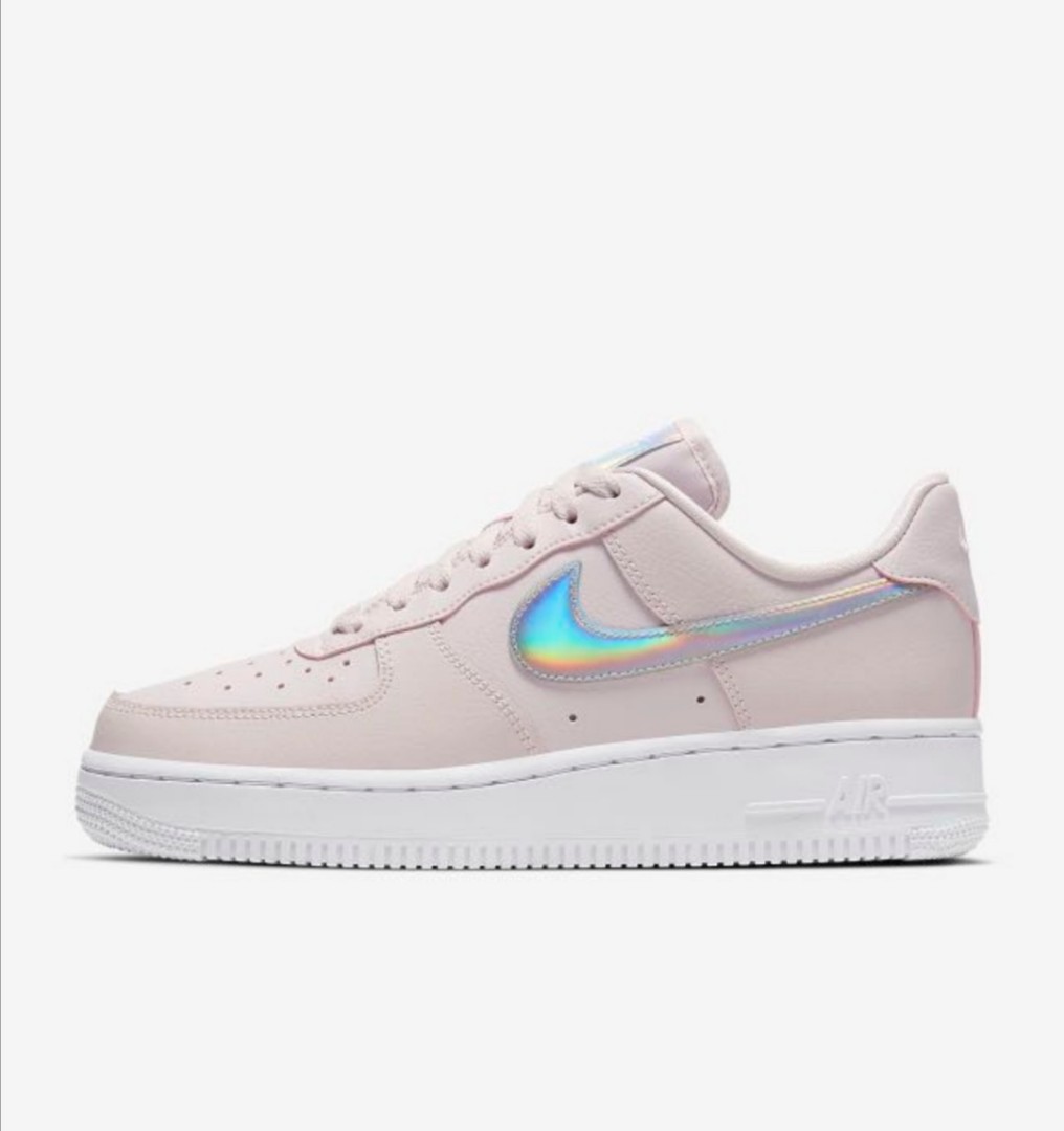 Nike Air Force 1'07 ess, Women's Fashion, Shoes, Sneakers on Carousell