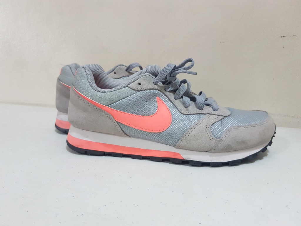 nike md runner ladies