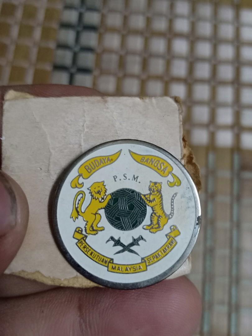 Persekutuan Bola Sepak Malaysia Antiques Vintage Collectibles On Carousell