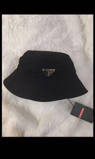 Prada bucket hat for only 850! (Preorder)