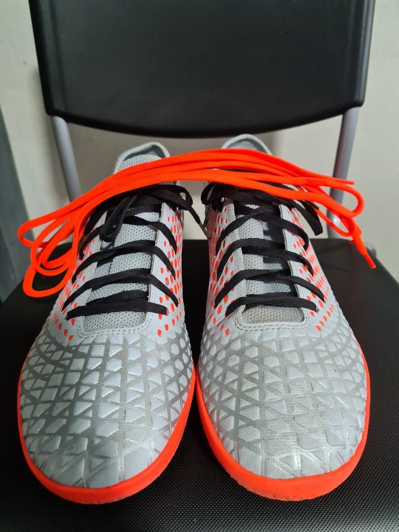puma indoor soccer shoes