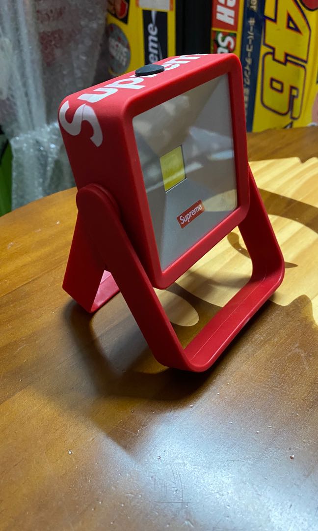 Supreme kickstand light outlet