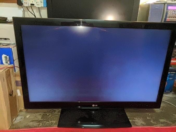 Spare Part Tv Led 42 Korean Versi Specs Function Electronics Tvs Entertainment Systems On Carousell