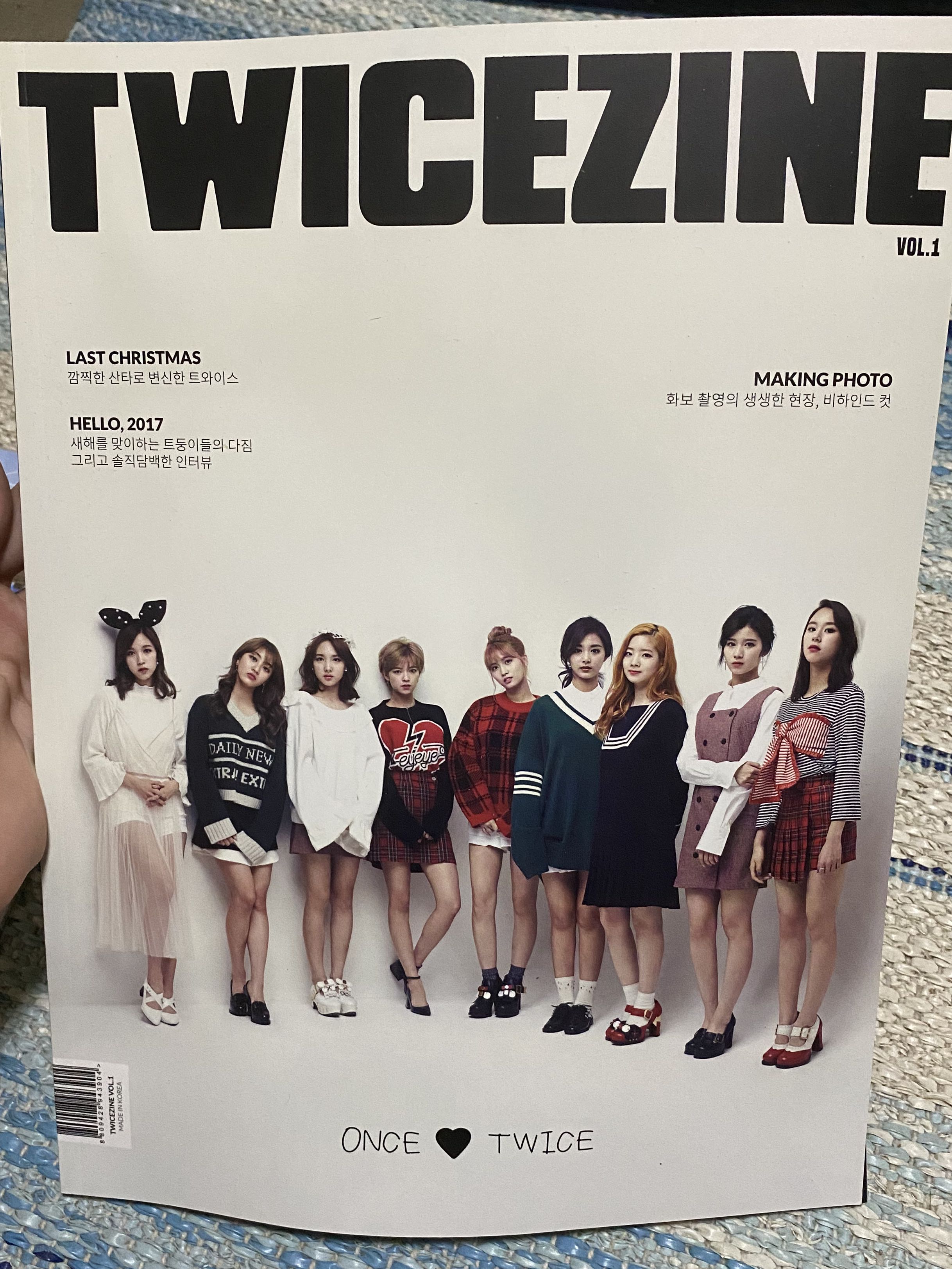 Twice twicezine, 興趣及遊戲, 收藏品及紀念品, 韓流- Carousell