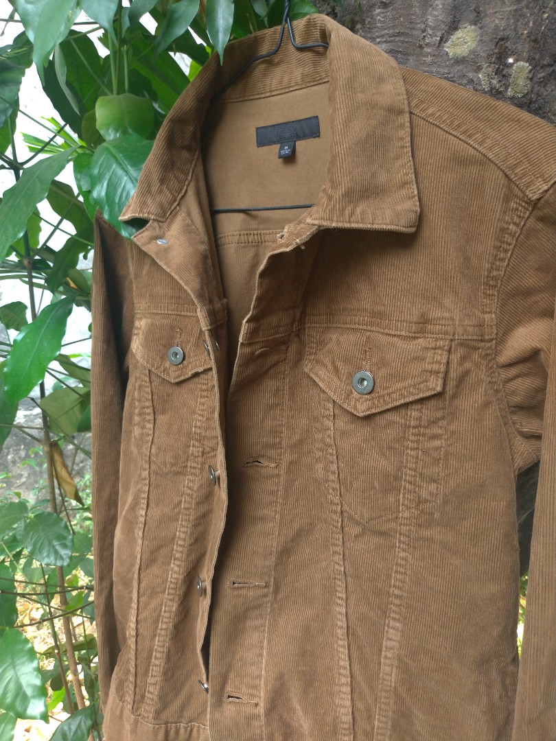 Uniqlo Trucker jacket corduroy, Fesyen 