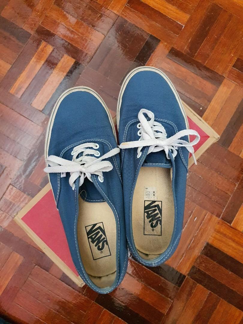Vans authentic 2025 navy sale