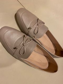 (Category: ) located in . Submitted by nightingale_sg (Listing ID 1028964526, Image 1). Description: .