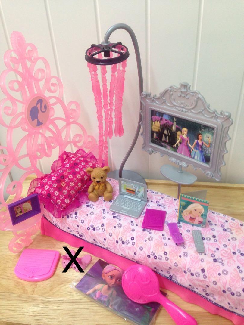 2009 Barbie glam bedroom play set N4894