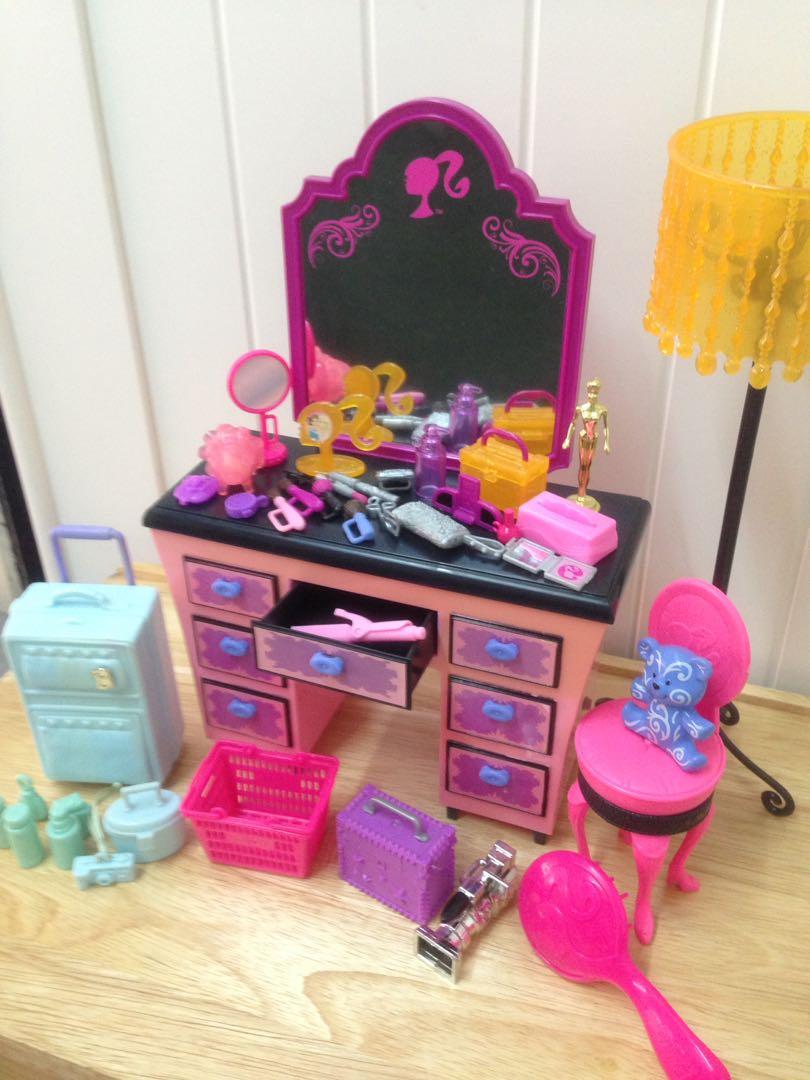 2009 barbie glam vanity play set N4896 Hobbies Toys Toys