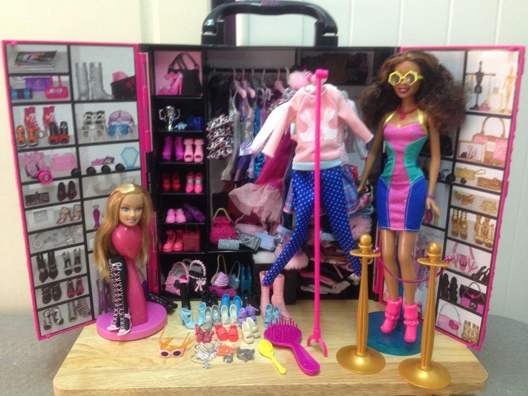 barbie fashionista 2011
