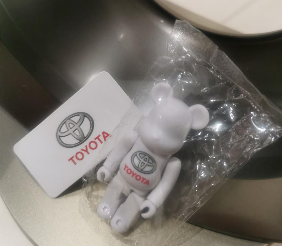 Bearbrick 40代隱藏toyota 玩具 遊戲類 玩具 Carousell Bearbrick 40代隱藏toyota 玩具 遊戲類 玩具 Carousell