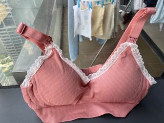 (Category: ) located in . Submitted by lynetteli (Listing ID 1029210295, Image 1). Description: .