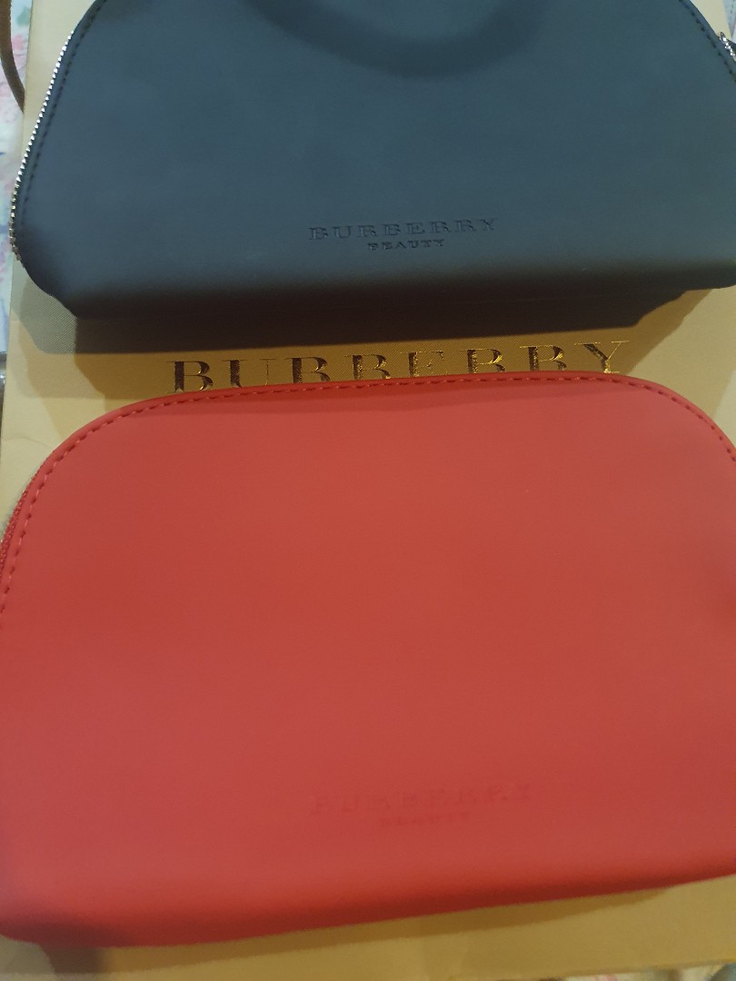 Burberry deals beauty pouch