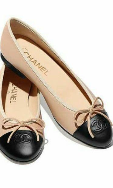 Chanel Beige/Black Classic Ballet Flats