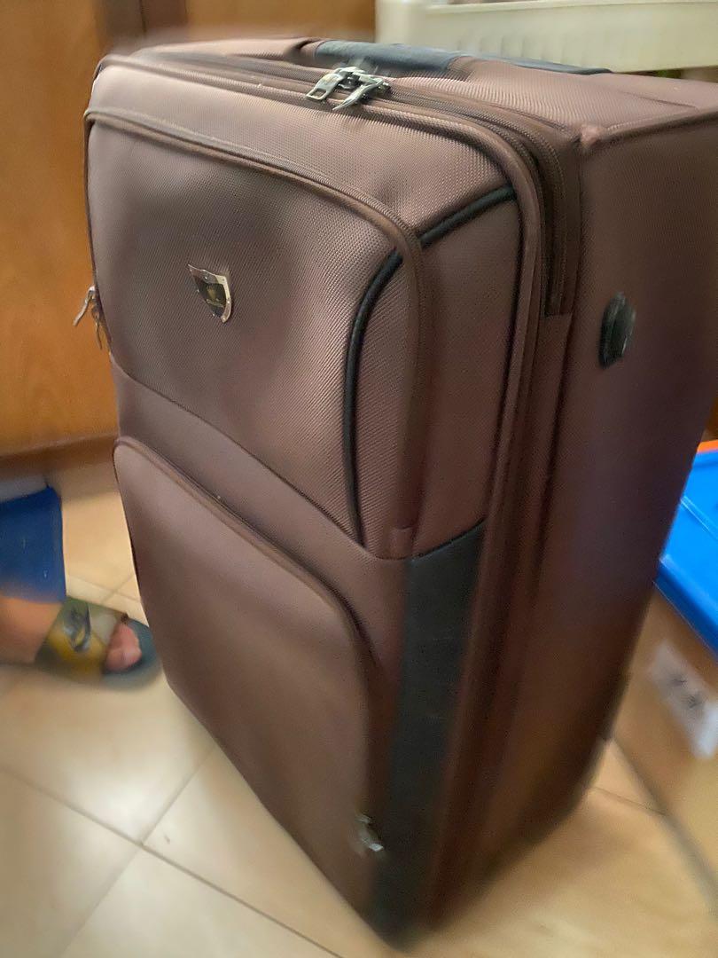 Crown luggage bag on SALE 20 SGD