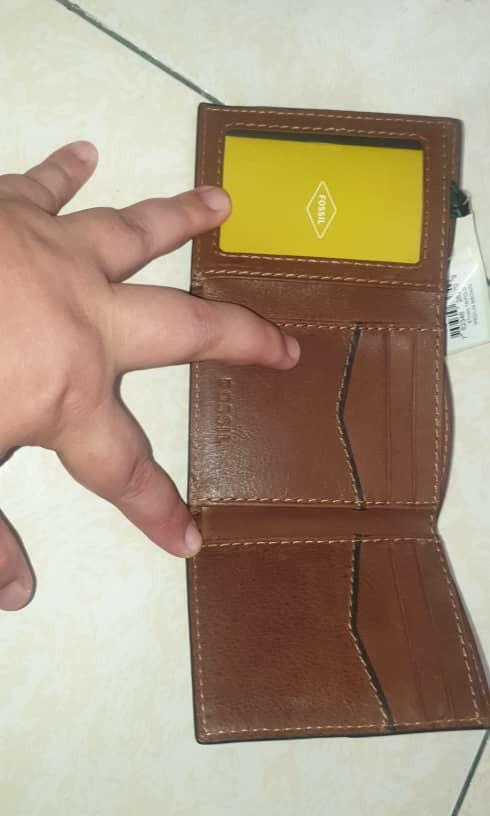 Fossil ethan 2025 trifold