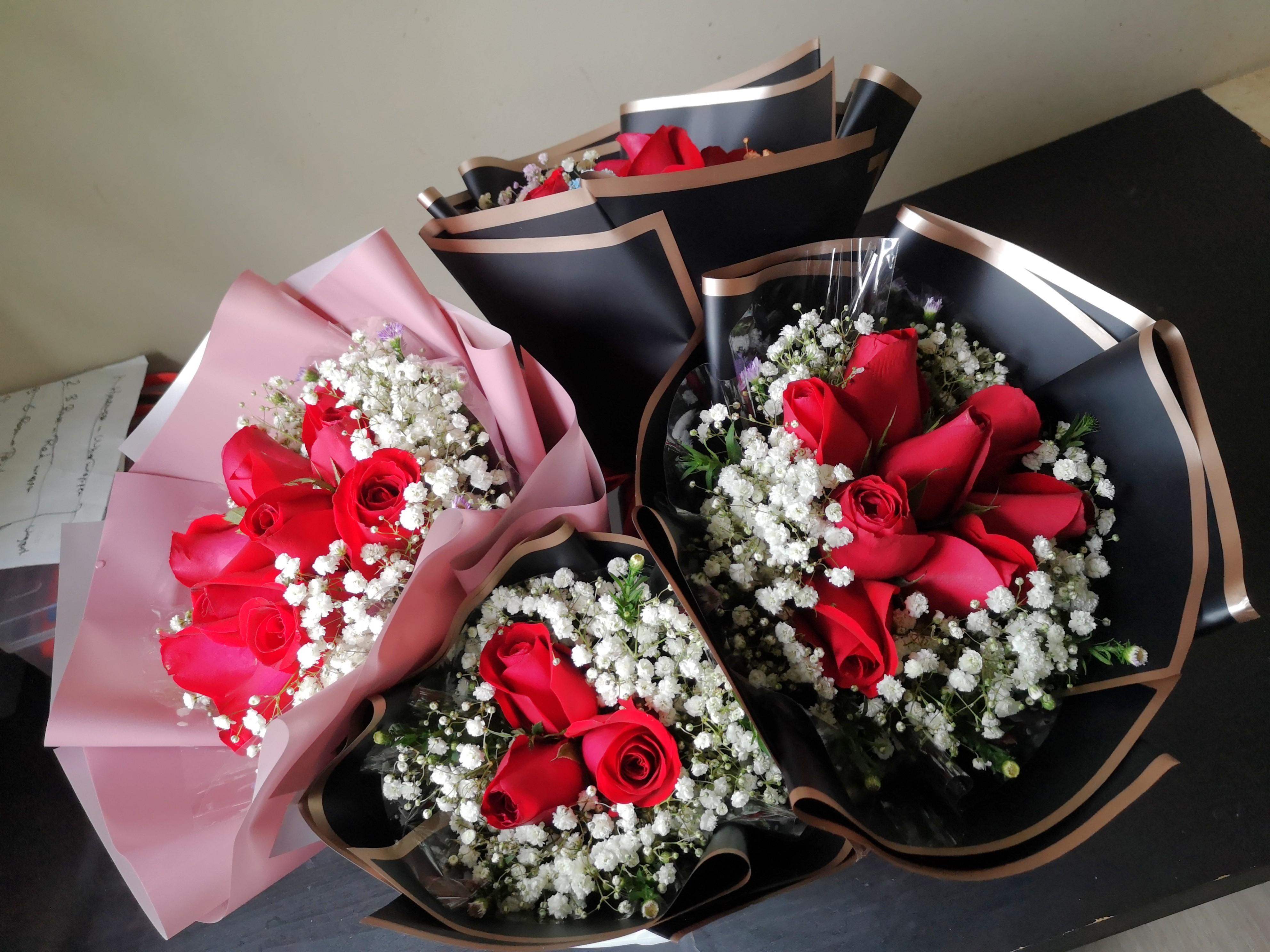 Free Delivery Fresh Roses Flowers Bouquet Cheap Cheap Promo Sale Price Now On Limited Time Only Gardening Flowers Bouquets On Carousell